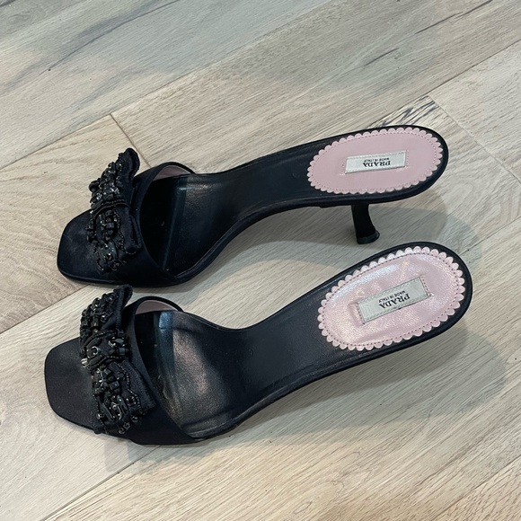 Prada size 38 kitten heel bow shoes - Picture 1 of 9